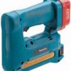 Curatenie  - Scule - MAKITA - MASINA DE CAPSAT CU ACUMULATOR - T221DW